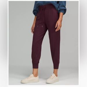 Lululemon high rise joggers